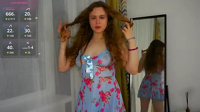 SusannaScholler online show from October 11, 2025, 6:20 pm