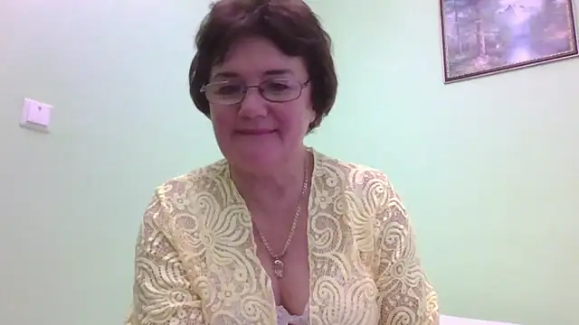 Snapshot of Galina56301 chatting on October 16, 2025, 3:31 pm Galina56301 online show from October 16, 2025, 3:31 pm