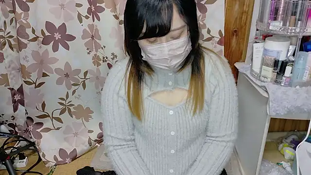 Snapshot of MIKE_chan chatting on December 1, 2025, 5:19 am MIKE chan online show from December 1, 2025, 5:19 am