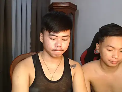 hot emman online show from September 19, 2025, 2:04 am