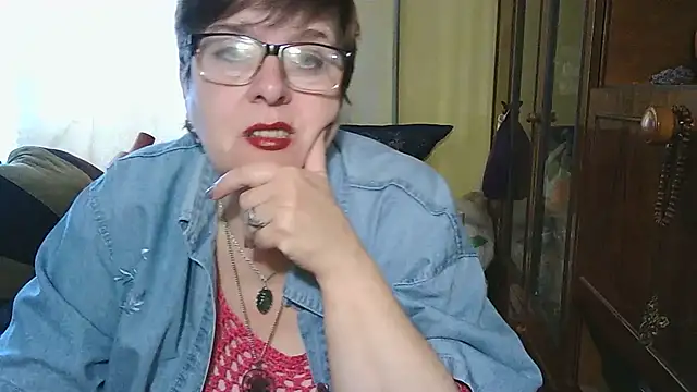 VeronicaGold511 online show from November 3, 2025, 9:13 am