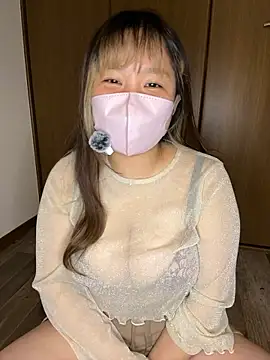 Snapshot of ichika_muu chatting on October 23, 2025, 10:47 am ichika muu online show from October 23, 2025, 10:47 am