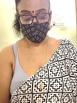 Snapshot of sweet-lotus chatting on February 4, 2026, 3:34 am sweet-lotus online show from February 4, 2026, 3:34 am