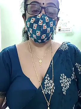 Snapshot of sweet-lotus chatting on February 12, 2026, 3:28 am sweet-lotus online show from February 12, 2026, 3:28 am