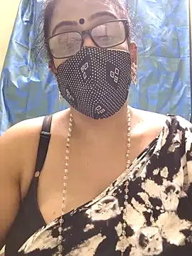 sweet-lotus online show from November 6, 2025, 5:17 pm