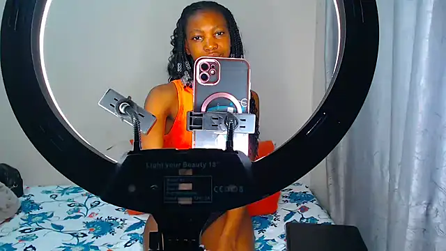 JuicyAdiction online show from July 23, 2026, 2:03 pm