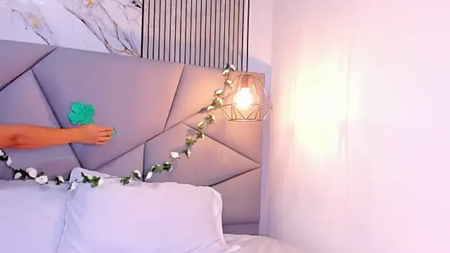 Snapshot of Tatihornyy chatting on March 17, 2026, 11:35 am Tatihornyy online show from March 17, 2026, 11:35 am