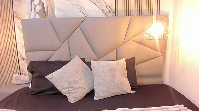 Snapshot of Tatihornyy chatting on April 8, 2026, 11:33 am Tatihornyy online show from April 8, 2026, 11:33 am