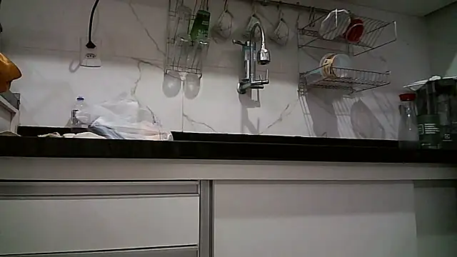 misticamey online show from November 18, 2025, 9:34 am