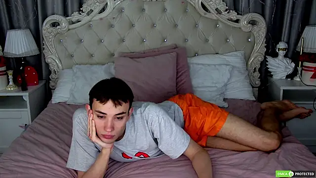 Snapshot of FelixCurtis chatting on September 11, 2025, 4:23 am FelixCurtis online show from September 11, 2025, 4:23 am