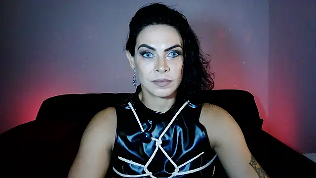 Veronnaink online show from May 7, 2026, 4:21 pm