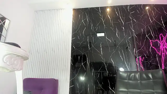 Snapshot of Nini_Beyker chatting on February 15, 2026, 12:15 pm Nini Beyker online show from February 15, 2026, 12:15 pm