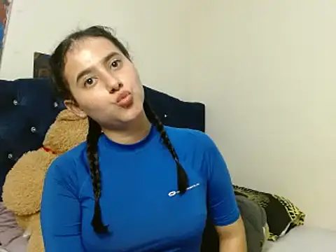 Snapshot of vikysexy283 chatting on October 22, 2025, 3:17 am vikysexy283 online show from October 22, 2025, 3:17 am