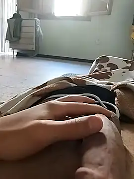 Snapshot of niiyak_dz_2000 chatting on September 11, 2025, 2:06 pm niiyak dz 2000 online show from September 11, 2025, 2:06 pm