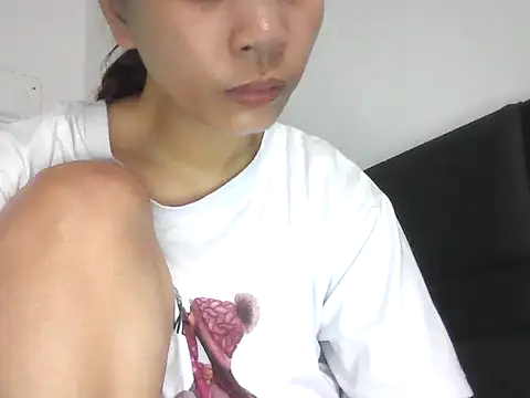 ivyloving4you online show from October 21, 2025, 12:32 am