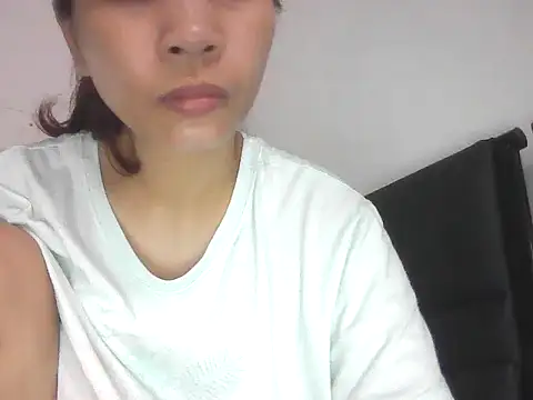 ivyloving4you online show from October 24, 2025, 1:04 am