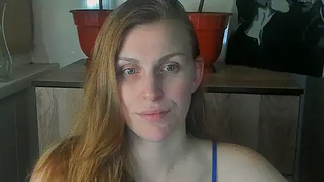 Snapshot of JuliaMuuun chatting on May 26, 2026, 7:23 pm JuliaMuuun online show from May 26, 2026, 7:23 pm