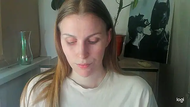 Snapshot of JuliaMuuun chatting on May 23, 2026, 6:40 pm JuliaMuuun online show from May 23, 2026, 6:40 pm