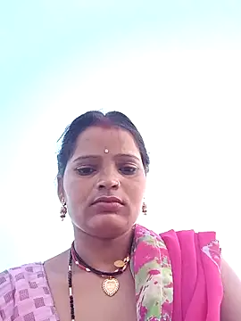 Snapshot of Neelamt12 chatting on September 14, 2025, 12:33 am Neelamt12 online show from September 14, 2025, 12:33 am
