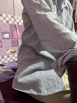 Snapshot of Sandhya_77 chatting on April 2, 2026, 6:09 am Sandhya 77 online show from April 2, 2026, 6:09 am