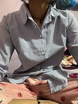 Snapshot of Sandhya_77 chatting on April 12, 2026, 6:05 am Sandhya 77 online show from April 12, 2026, 6:05 am