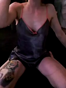 Prinny-LouX online show from February 15, 2026, 10:20 pm