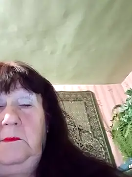 CrystalLime6411 online show from January 14, 2026, 6:11 pm