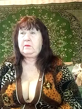 CrystalLime6411 online show from February 20, 2026, 9:33 am