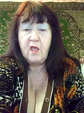 CrystalLime6411 online show from February 26, 2026, 1:22 pm