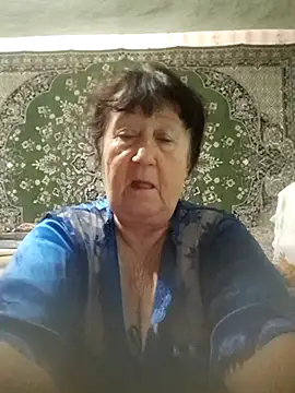 CrystalLime6411 online show from October 29, 2025, 6:07 pm