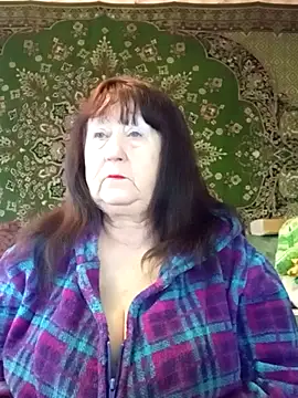 CrystalLime6411 online show from February 12, 2026, 7:30 am