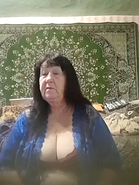 CrystalLime6411 online show from October 18, 2025, 5:31 am