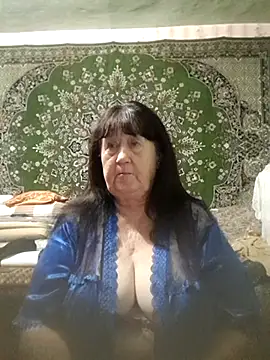 CrystalLime6411 online show from November 7, 2025, 6:23 pm