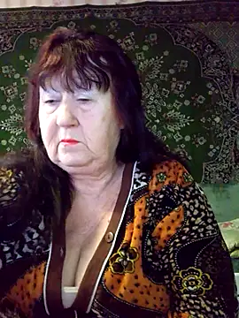 CrystalLime6411 online show from February 4, 2026, 2:23 pm