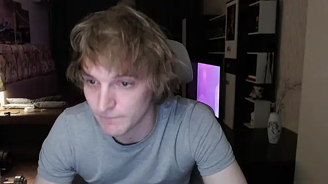 Playersuperstar online show from April 2, 2026, 9:10 pm