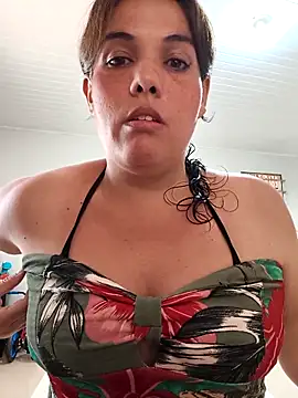 Bellapotencia1985 online show from May 12, 2026, 10:21 am