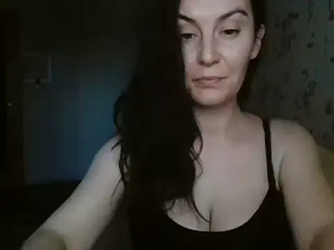 Snapshot of KatalinaQE chatting on September 11, 2025, 1:22 pm KatalinaQE online show from September 11, 2025, 1:22 pm