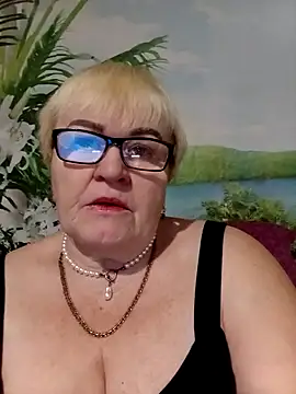 VioletSweet5566 online show from January 8, 2026, 7:03 am