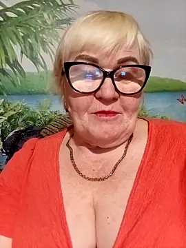 Snapshot of VioletSweet5566 chatting on April 24, 2026, 7:05 pm VioletSweet5566 online show from April 24, 2026, 7:05 pm
