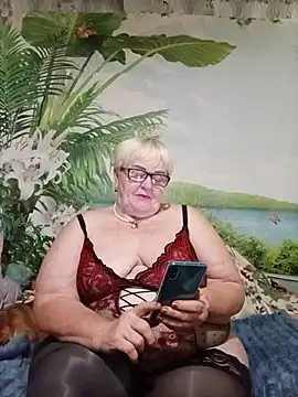 Snapshot of VioletSweet5566 chatting on July 7, 2026, 4:10 pm VioletSweet5566 online show from July 7, 2026, 4:10 pm
