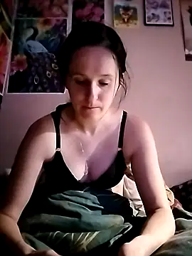 Snapshot of HardCouple33 chatting on May 13, 2026, 7:10 pm HardCouple33 online show from May 13, 2026, 7:10 pm