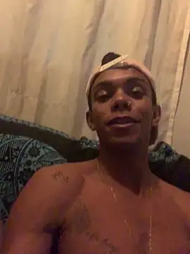 Snapshot of sr_dias chatting on February 13, 2026, 12:54 am sr dias online show from February 13, 2026, 12:54 am