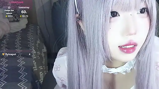 Snapshot of a5l2e0x chatting on November 16, 2025, 2:11 pm a5l2e0x online show from November 16, 2025, 2:11 pm