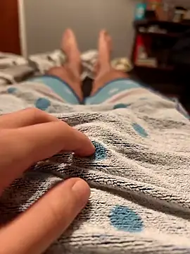 Snapshot of ASL70 chatting on September 8, 2025, 11:04 pm ASL70 online show from September 8, 2025, 11:04 pm