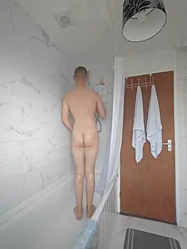 Snapshot of ASL70 chatting on September 13, 2025, 3:01 pm ASL70 online show from September 13, 2025, 3:01 pm