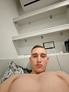 Snapshot of ASL70 chatting on October 22, 2025, 6:07 pm ASL70 online show from October 22, 2025, 6:07 pm