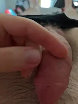 Snapshot of ASL70 chatting on October 3, 2025, 2:29 pm ASL70 online show from October 3, 2025, 2:29 pm