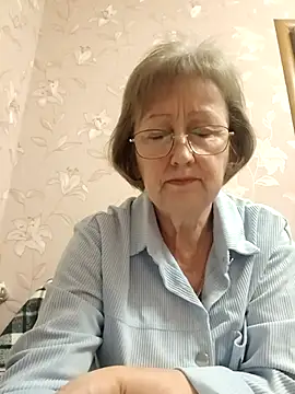 AlikaSwan5821 online show from February 13, 2026, 4:51 pm