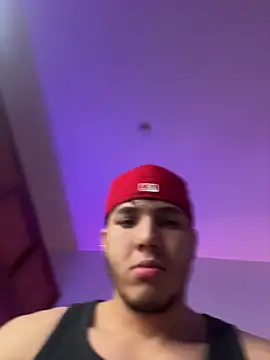 max valiant1 online show from November 18, 2025, 4:10 pm