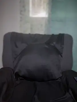 Snapshot of _foreigntitts chatting on October 27, 2025, 8:21 pm foreigntitts online show from October 27, 2025, 8:21 pm